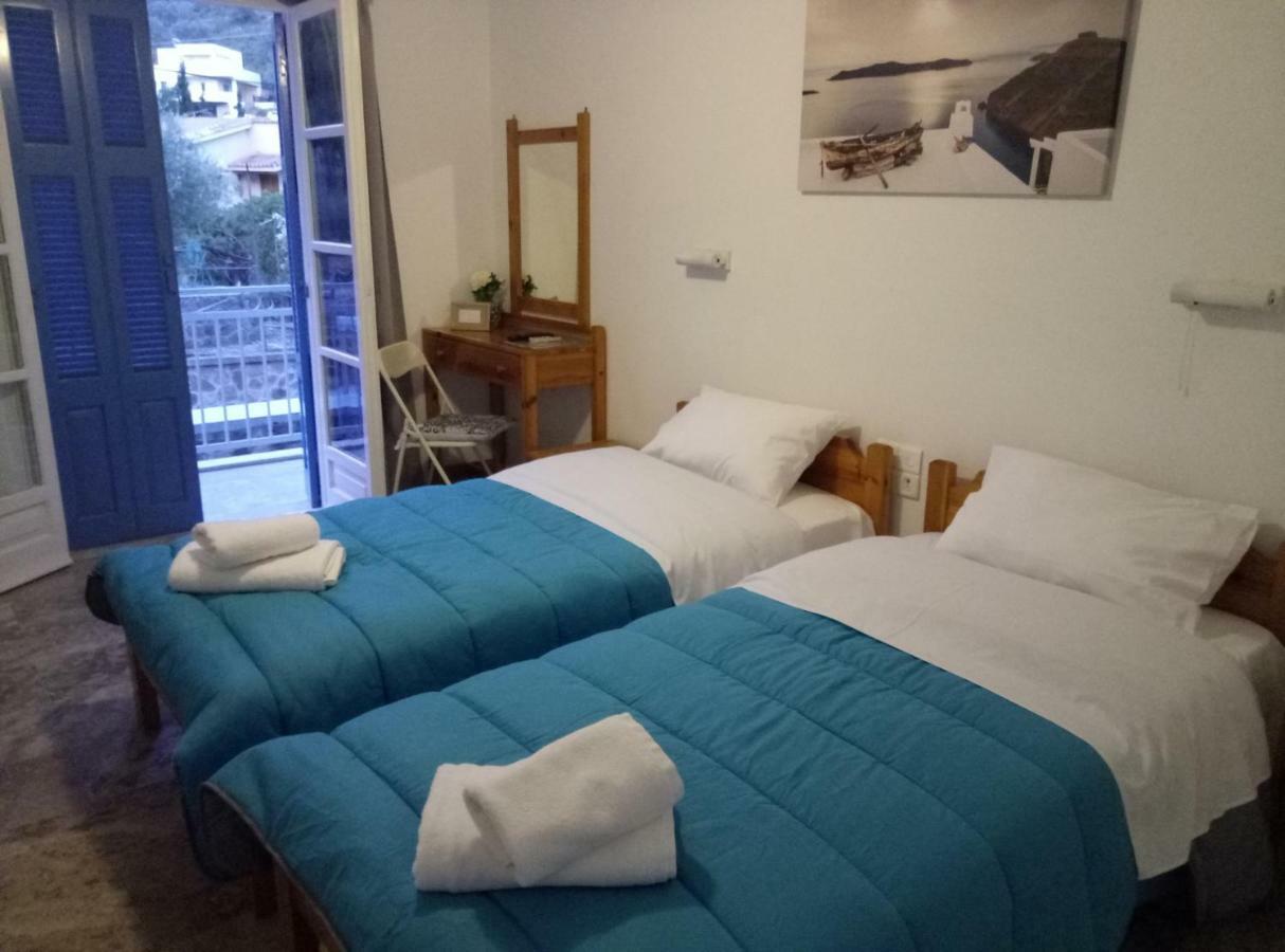 Panos Studios Poros Town 外观 照片